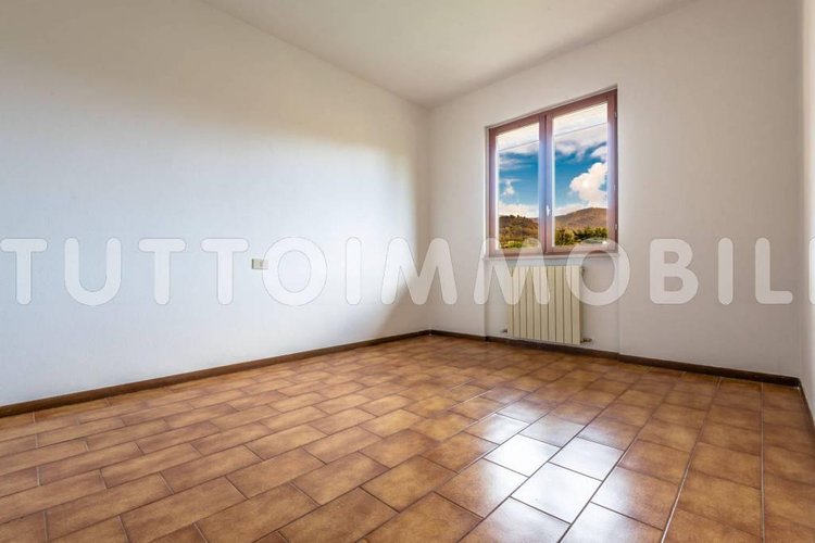 TRILOCALE DI 90 MQ IN STRADA A FONDO CHIUSO Ranica