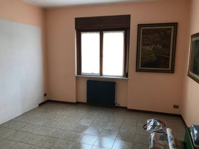 Palazzina indipendente con negozio/ laboratorIo Scanzorosciate