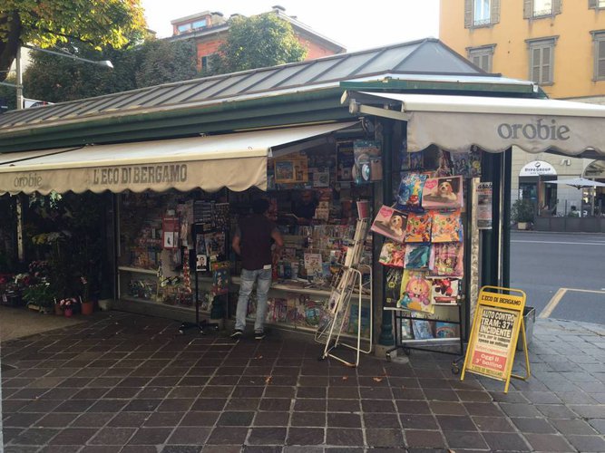 Edicola Ben Avviata in Centro Città Zona Porta Nuova Bergamo