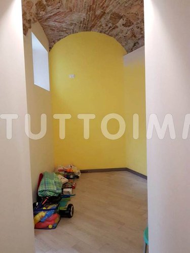TRILOCALE RISTRUTTURATO SENZA SPESE CONDOMINIALI Nembro
