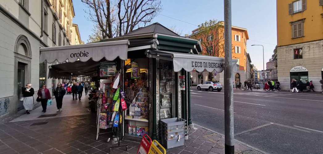 Attività di Edicola Centro Bergamo Zona Porta Nuova Bergamo