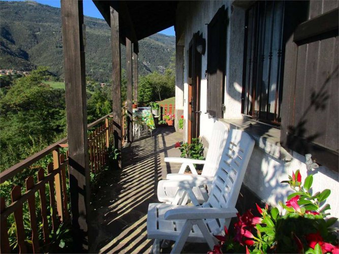 Berbenno - Villa singola con mansarda indipendente Berbenno