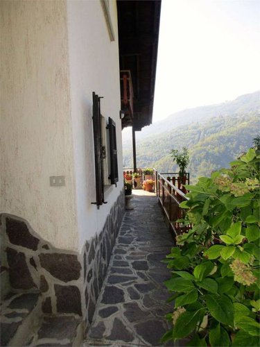 Berbenno - Villa singola con mansarda indipendente Berbenno