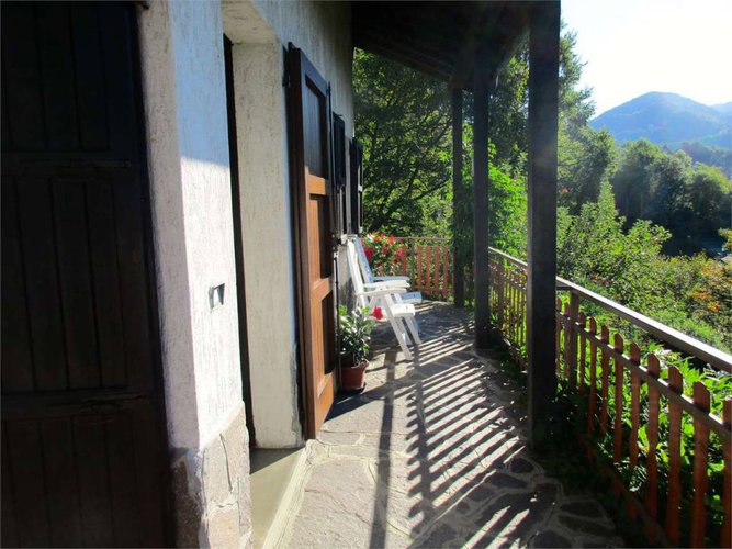 Berbenno - Villa singola con mansarda indipendente Berbenno