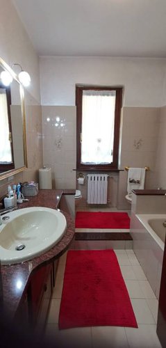 Quadrilocale Indipendente Piano Primo Contesto di 2 Famiglie Verdellino