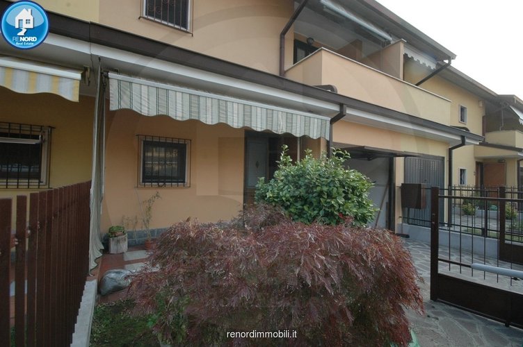 VILLA A SCHIERA Sant'angelo lodigiano