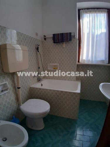 TRILOCALE A PIANO PRIMO IN OTTIMA POSIZIONE!!! Piazzatorre