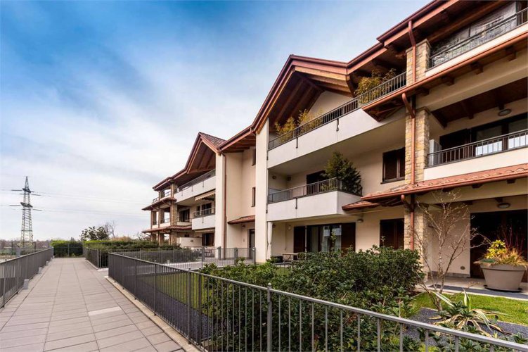 Boltiere appartamento con giardino