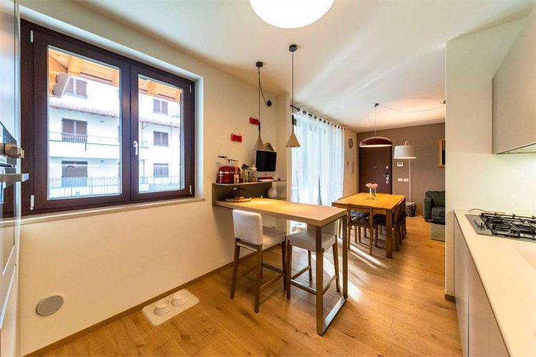 Boltiere appartamento con giardino Boltiere