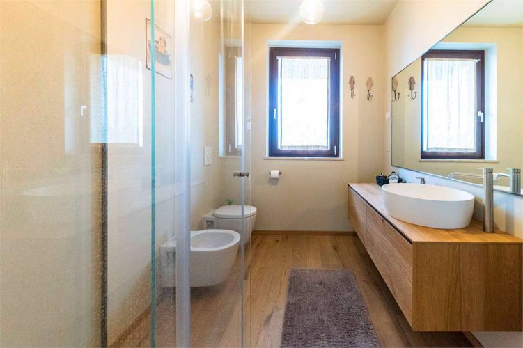 Boltiere appartamento con giardino Boltiere