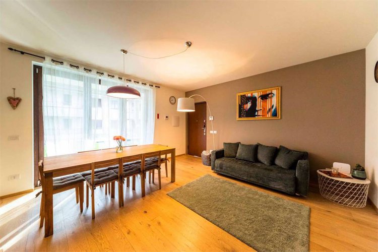 Boltiere appartamento con giardino Boltiere