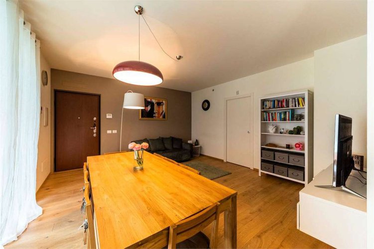 Boltiere appartamento con giardino Boltiere