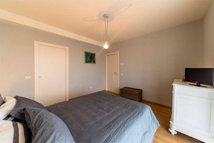 Boltiere appartamento con giardino Boltiere