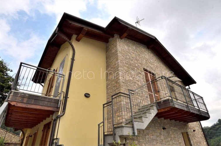 TRILOCALE all'ultimo piano, immerso nel verde Ponteranica