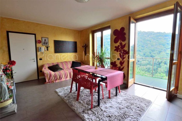 TRILOCALE all'ultimo piano, immerso nel verde Ponteranica