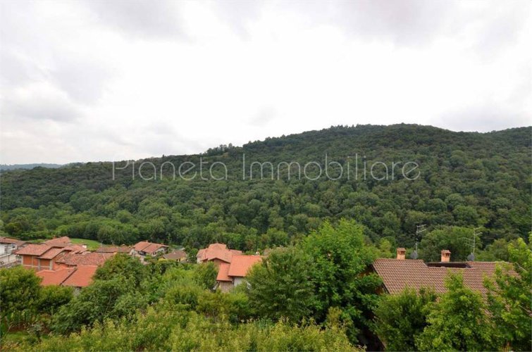 TRILOCALE all'ultimo piano, immerso nel verde Ponteranica