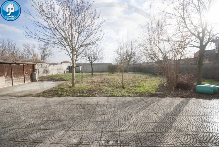 AREA EDIFICABILE Albuzzano