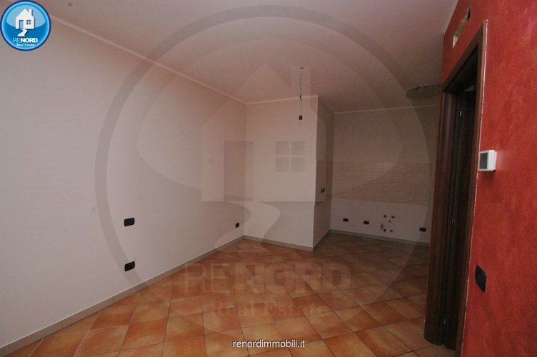 MONOLOCALE Valera fratta