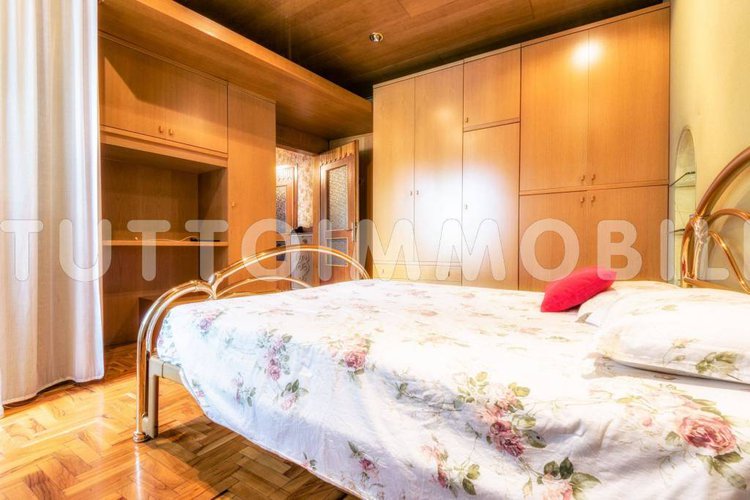 Alzano Lombardo Bifamiliare nel centro storico Alzano Lombardo