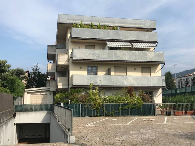 Bilocale con terrazzo