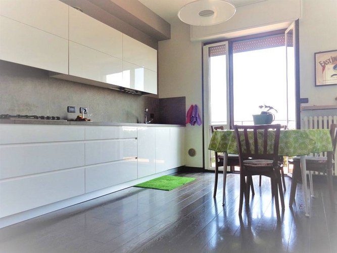 Verdello centro trilocale ampio + box ampio e cantina Verdello