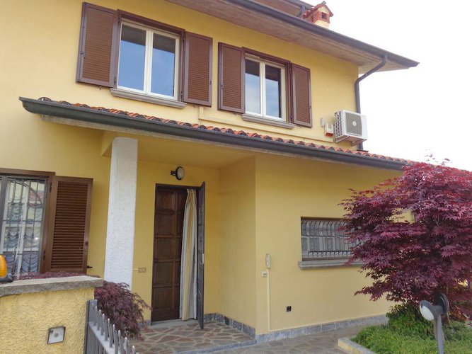 VILLA BIFAMILIARE VERDELLO