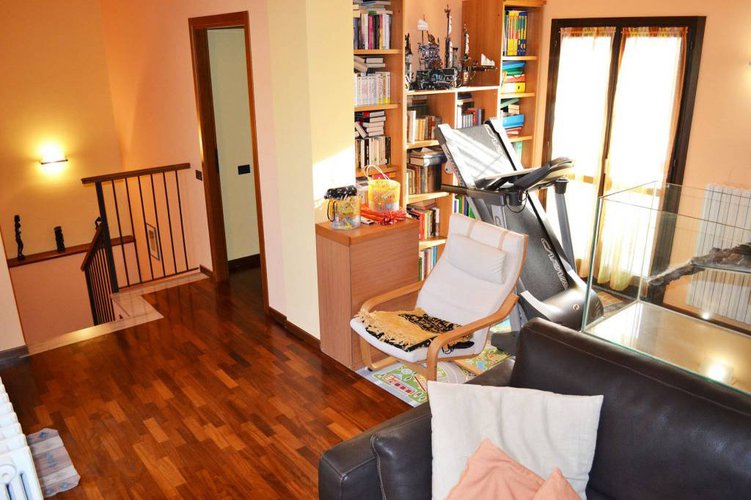 RECENTE. 3 CAMERE, 2 BAGNI, 2 TERRAZZE, CANTINA E BOX DOPPIO Seriate