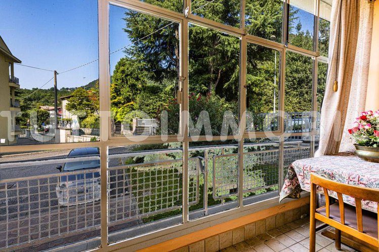 TRILOCALE DA RISTRUTTURARE ALBINO CENTRO Albino