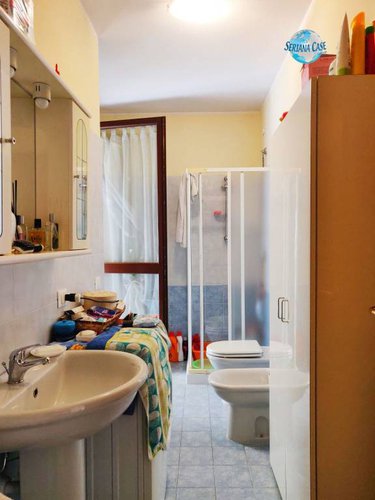 Grazioso bilocale con box, comodamente servito da ascensore Gazzaniga