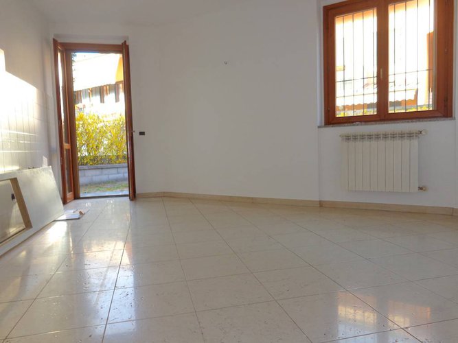 VERDELLO VILLA BIFAMILIARE LIBERA SUBITO!!! Verdello