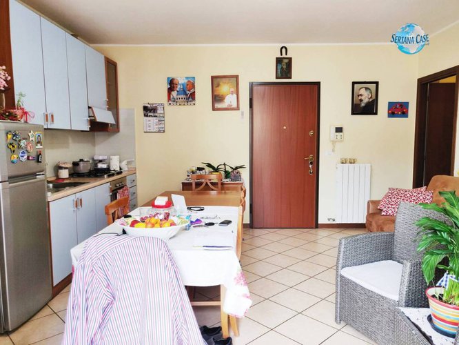 Grazioso bilocale con box, comodamente servito da ascensore Gazzaniga