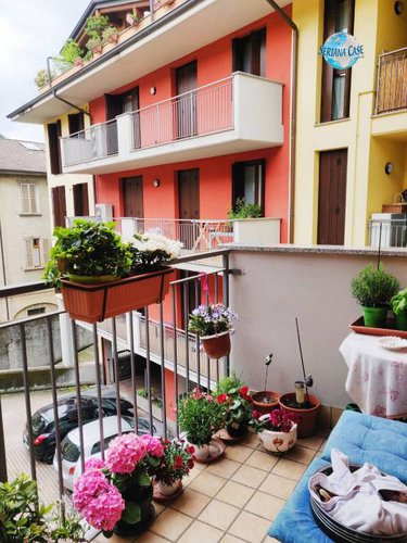 Grazioso bilocale con box, comodamente servito da ascensore Gazzaniga