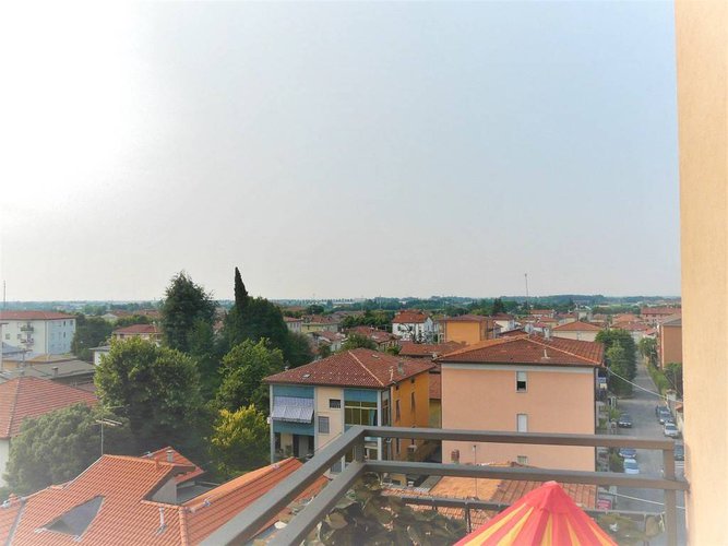 Verdello centro trilocale ampio + box ampio e cantina Verdello