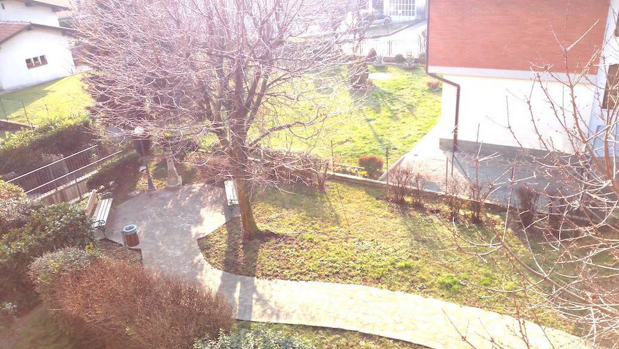 VERDELLINO LIBERO SUBITO!!! TRILOCALE CON BOX IN CENTRO Verdellino