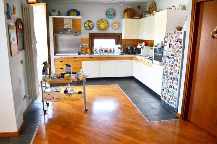4 UNITA'RECENTE QUADRILOCALE, 3 CAMERE, 3 BAGNI E BOX DOPPIO Calcinate
