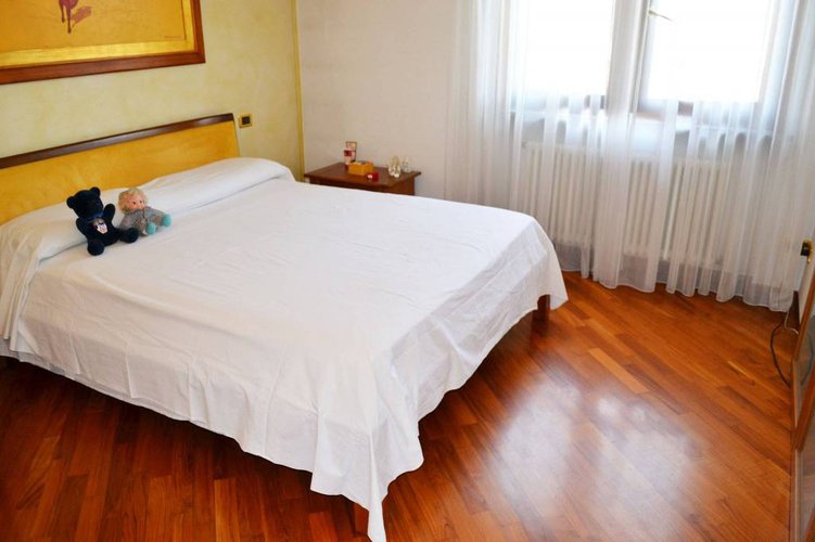 4 UNITA'RECENTE QUADRILOCALE, 3 CAMERE, 3 BAGNI E BOX DOPPIO Calcinate