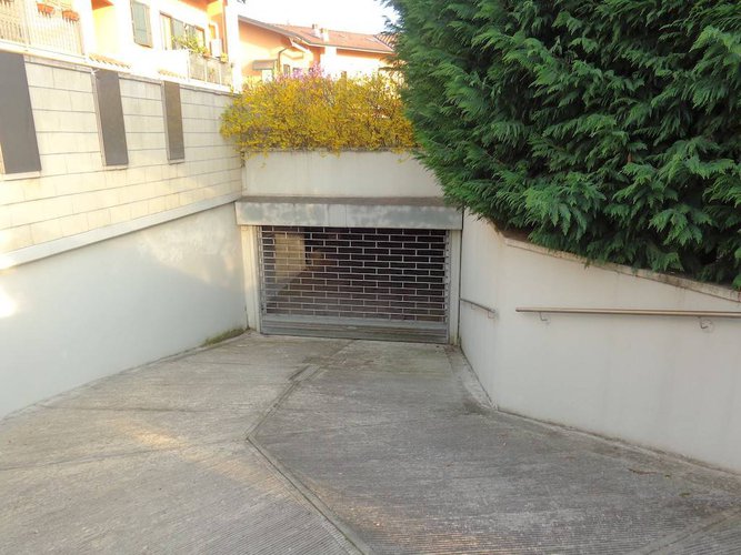 VERDELLO VILLA BIFAMILIARE LIBERA SUBITO!!! Verdello