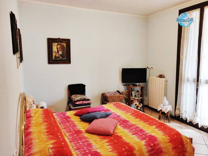 Grazioso bilocale con box, comodamente servito da ascensore Gazzaniga