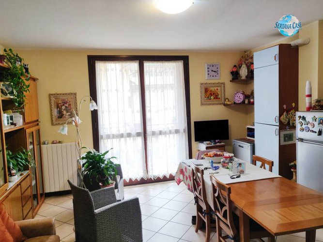 Grazioso bilocale con box, comodamente servito da ascensore Gazzaniga