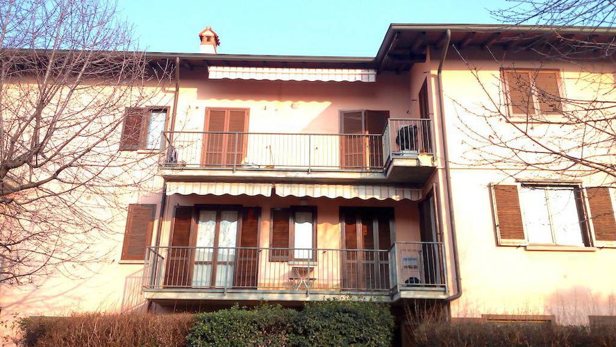 VERDELLINO LIBERO SUBITO!!! TRILOCALE CON BOX IN CENTRO Verdellino