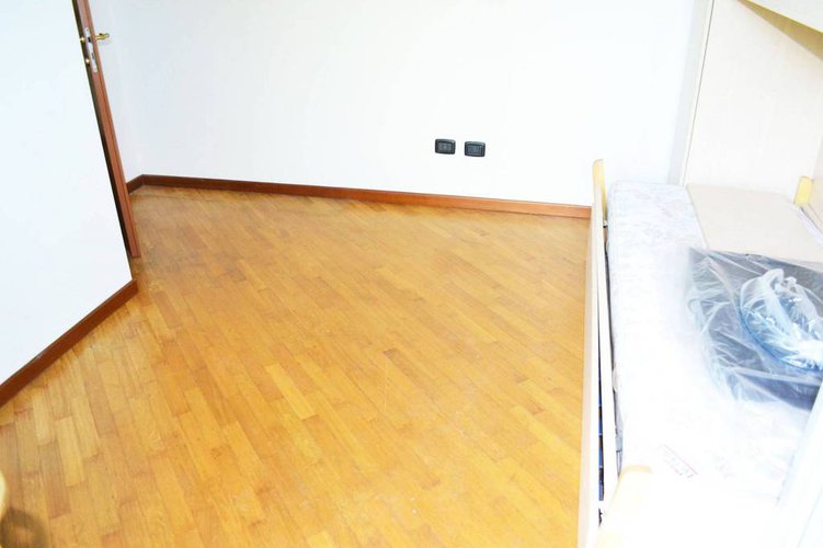 RECENTE TRILOCALE IN VILLA, GIARDINO, TAVERNA E BOX DOPPIO Cenate Sotto