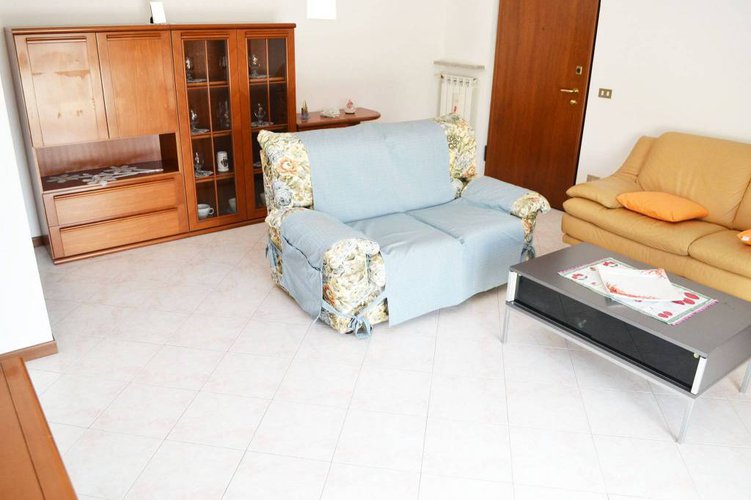 FAVOLOSO TRILOCALE CON 2 BAGNI, 3 BALCONI E BOX DOPPIO Bolgare