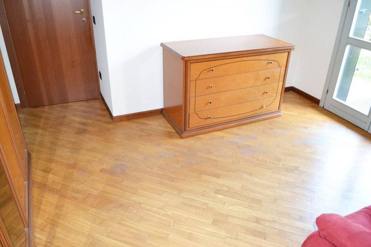 RECENTE TRILOCALE IN VILLA, GIARDINO, TAVERNA E BOX DOPPIO Cenate Sotto