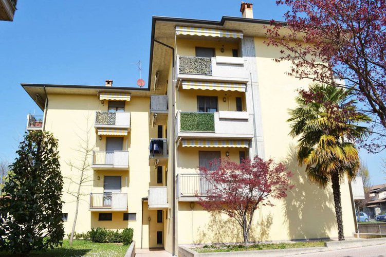 FAVOLOSO TRILOCALE CON 2 BAGNI, 3 BALCONI E BOX DOPPIO