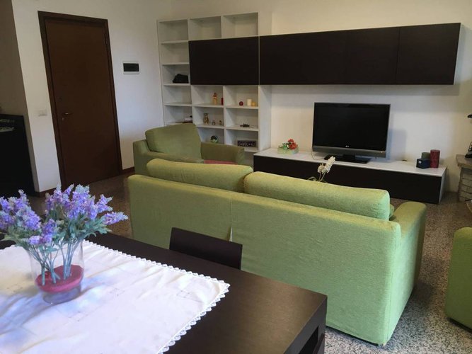 Calusco trilocale terrazzato 99.000 Calusco d'Adda