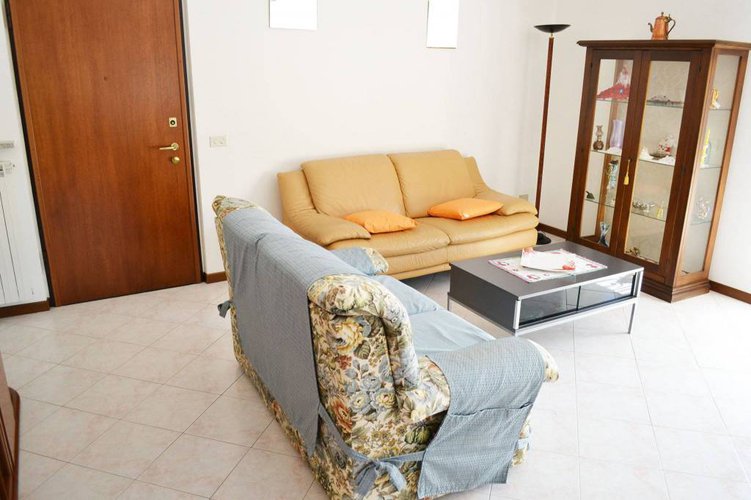 FAVOLOSO TRILOCALE CON 2 BAGNI, 3 BALCONI E BOX DOPPIO Bolgare