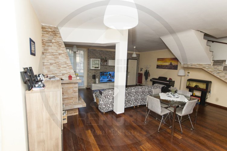 VILLA A SCHIERA Torrevecchia pia