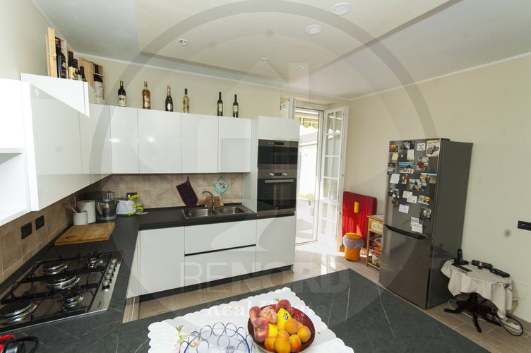 VILLA A SCHIERA Torrevecchia pia