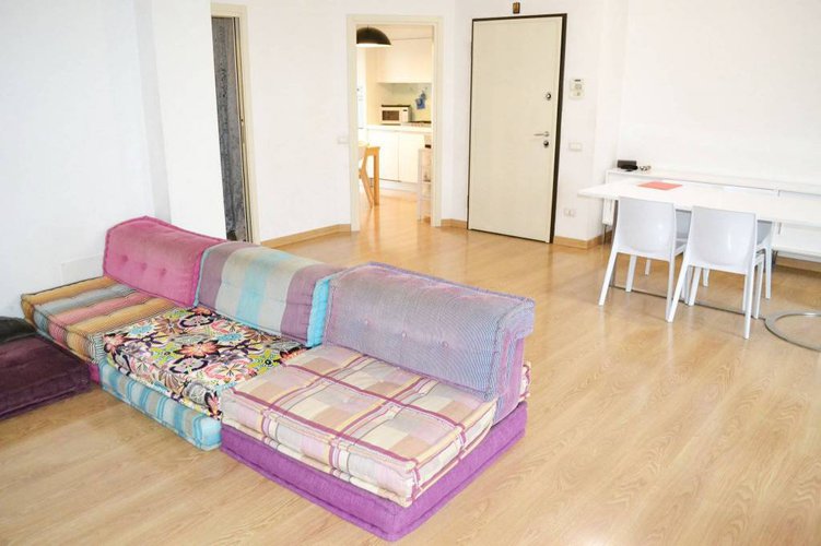 INGRESSO INDIPENDENTE. QUADRILOCALE, 2 BAGNI E BOX DOPPIO Cavernago