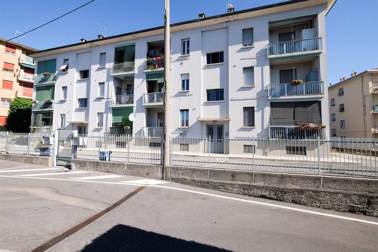 TRILOCALE TERMOAUTONOMO RISTRUTTURATO CON AMPIA CANTINA Paderno d'Adda